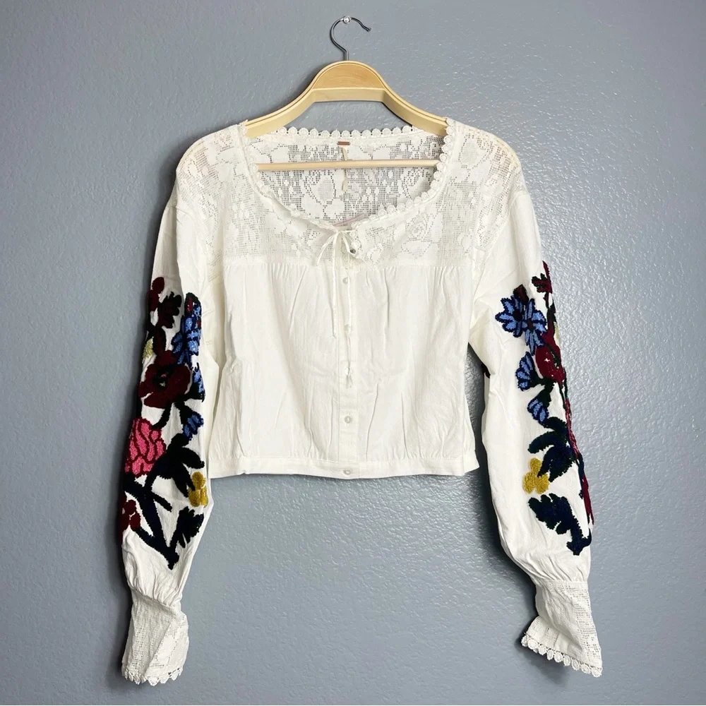 NWT Free People Meadows Embroidered Cropped Top Size M - Picture 1 of 6